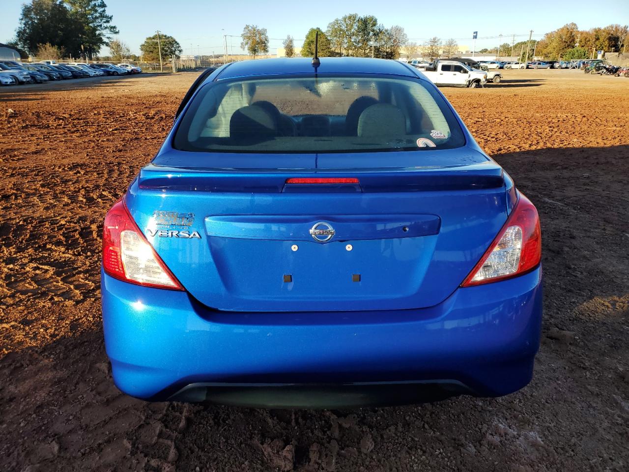 2017 Nissan Versa - Image 6