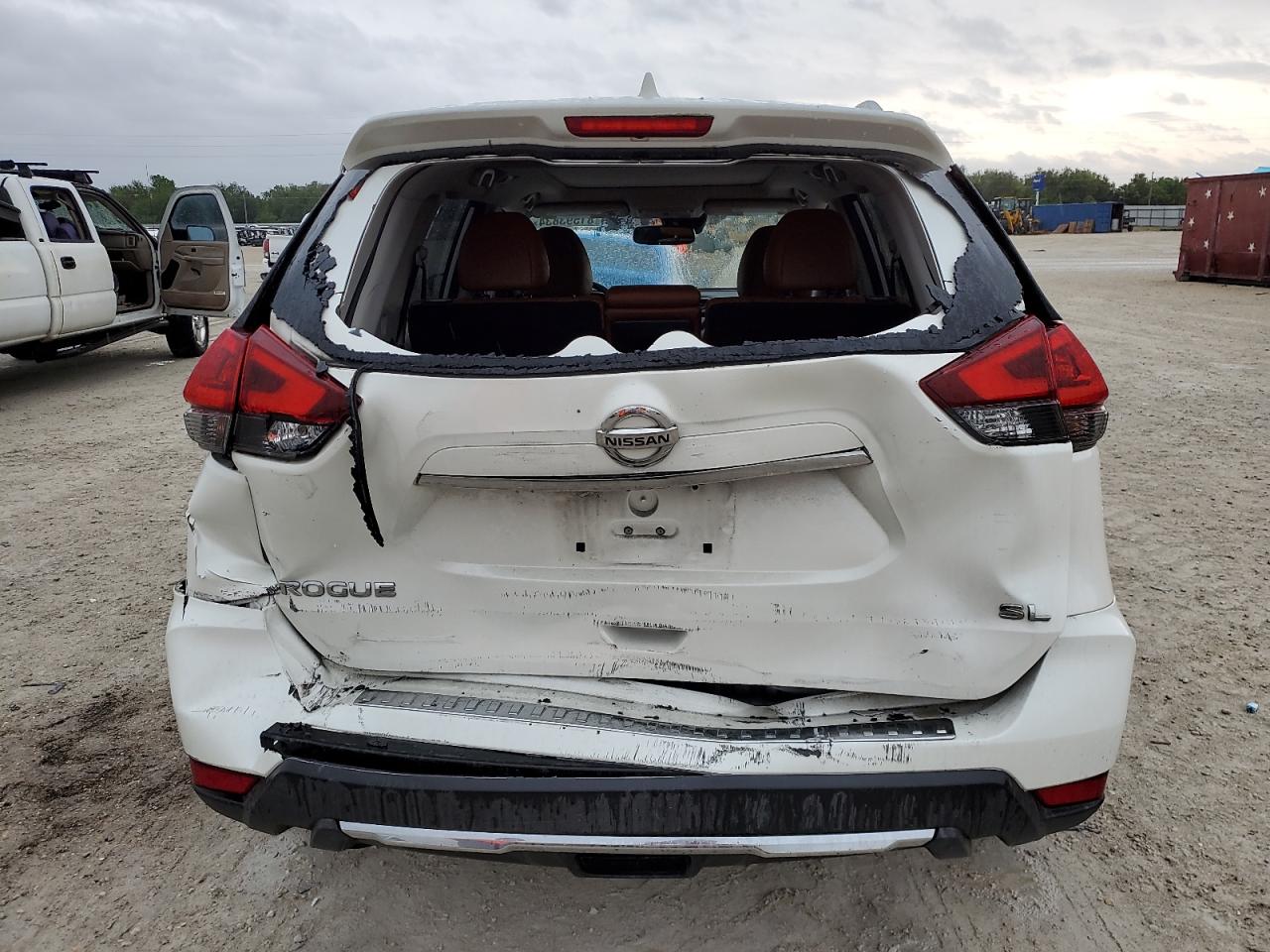 2018 Nissan Rogue - Image 6