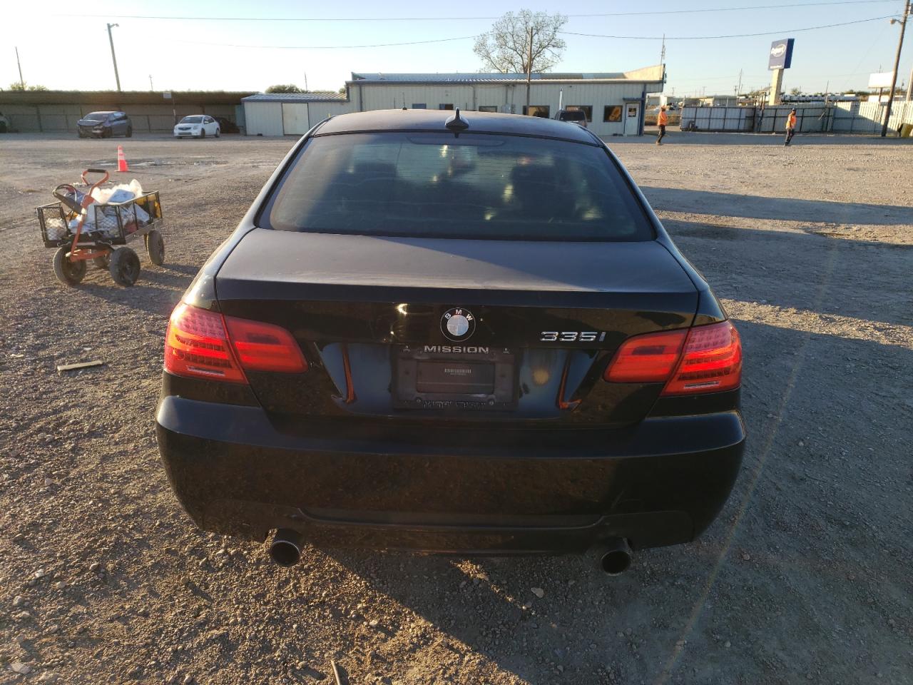 2011 BMW 335 I VIN: WBAKG7C5XBE599318 Lot: 81406634