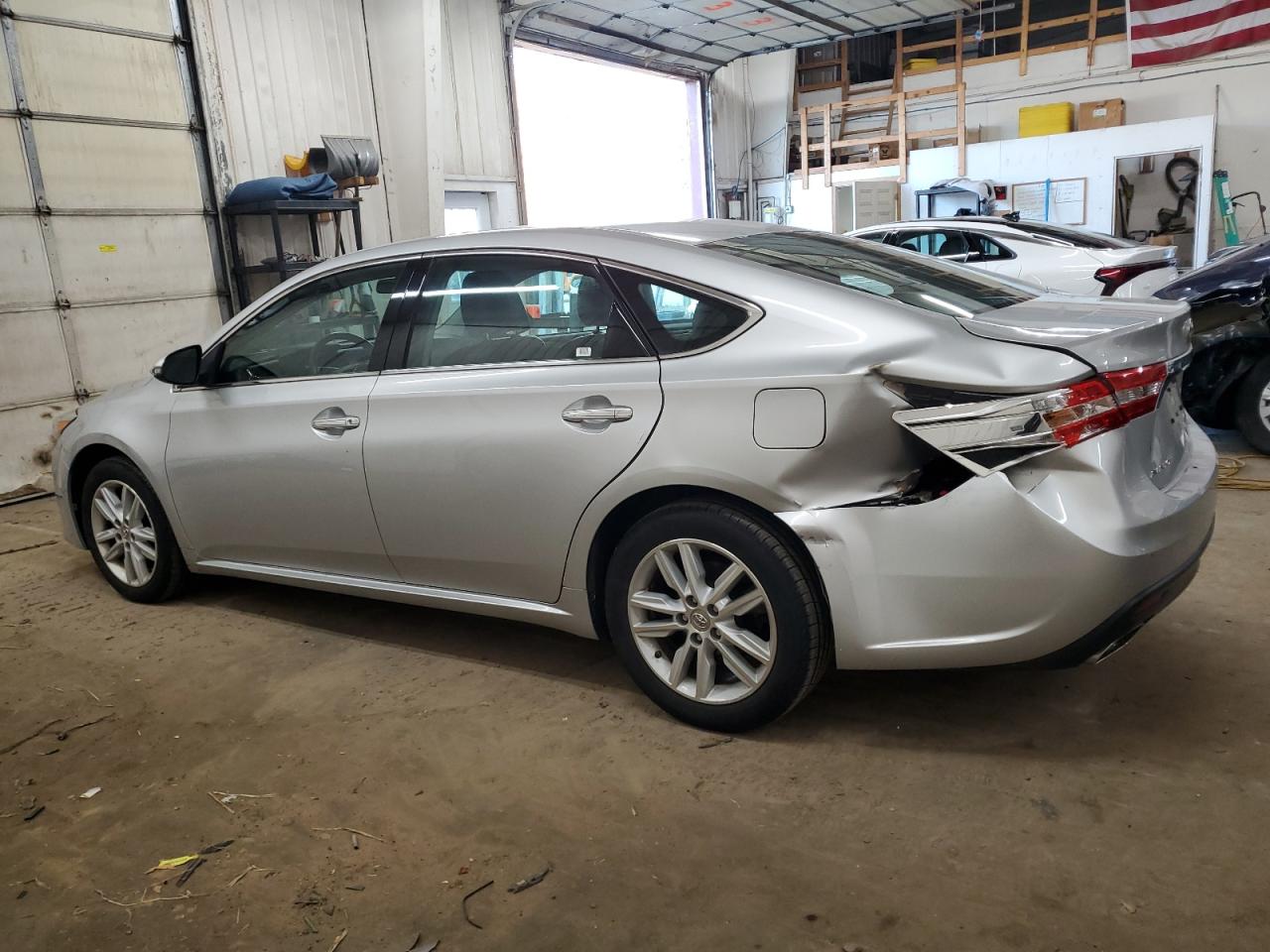 VIN 4T1BK1EB6DU025787 2013 TOYOTA AVALON no.2