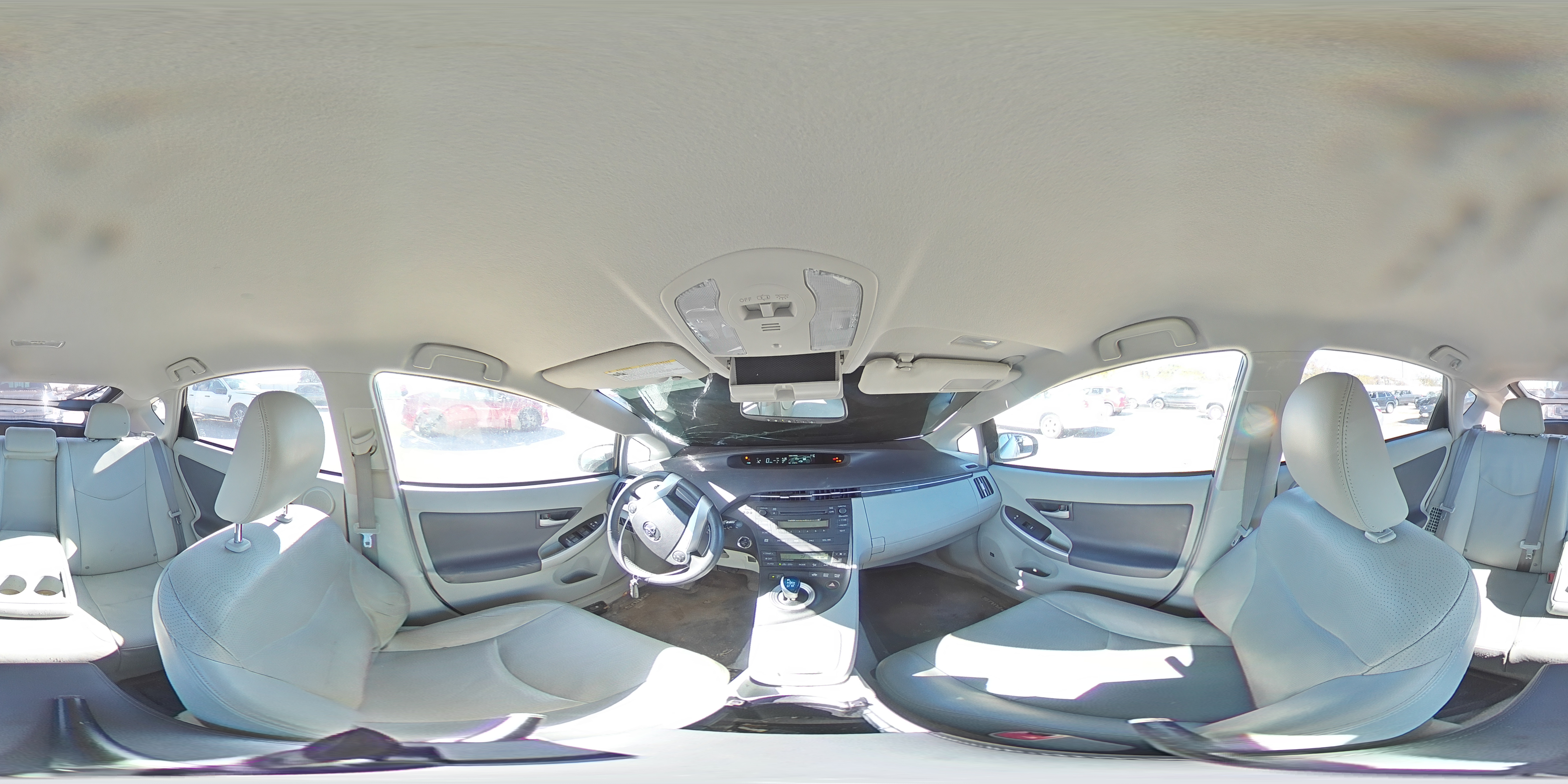 2010 Toyota Prius - Image 13