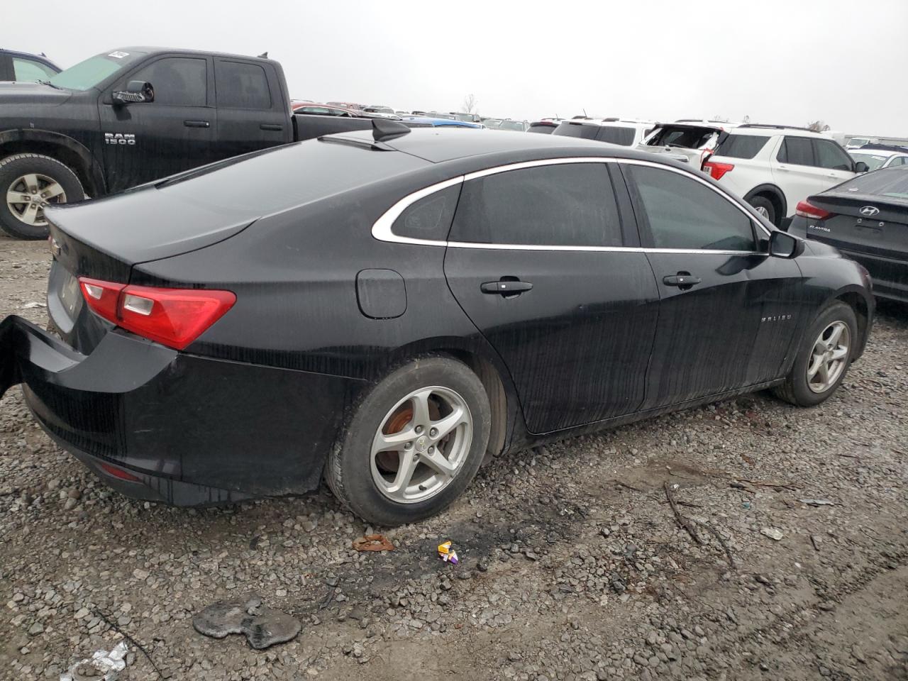2018 Chevrolet Malibu - Image 3