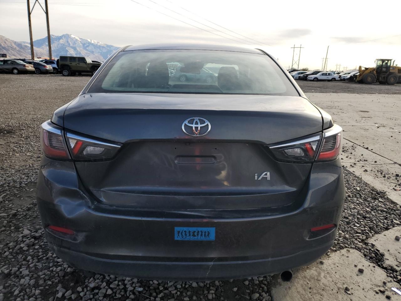 VIN 3MYDLBYVXJY312503 2018 TOYOTA YARIS no.6