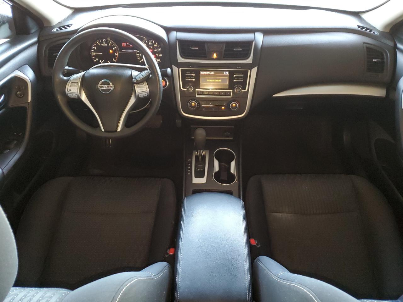 2016 Nissan Altima - Image 8