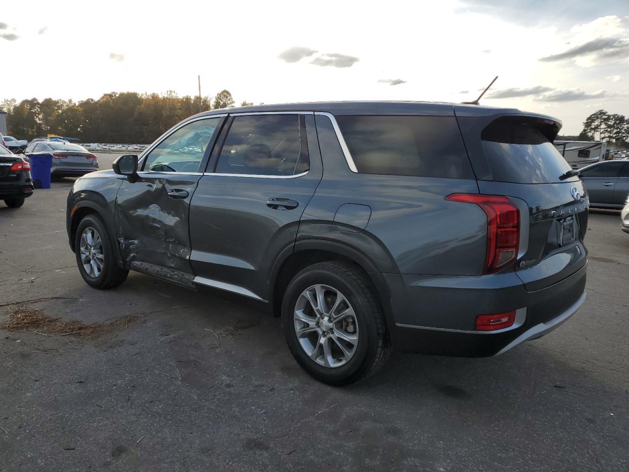 2022 Hyundai Palisade - Image 2