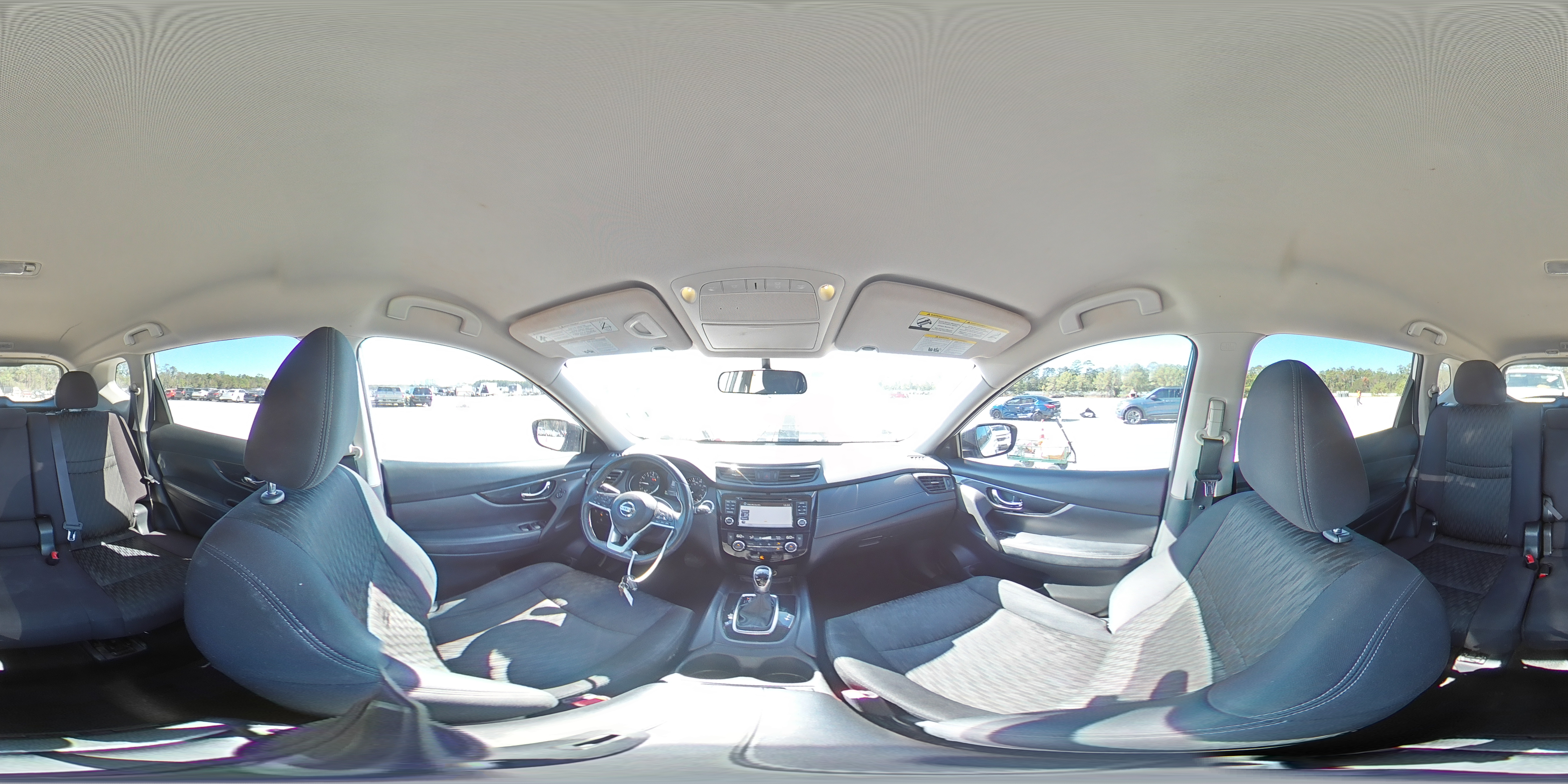 2017 Nissan Rogue - Image 15