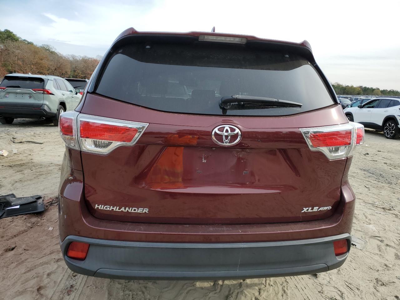 2014 Toyota Highlander Xle VIN: 5TDJKRFH3ES016763 Lot: 81425544