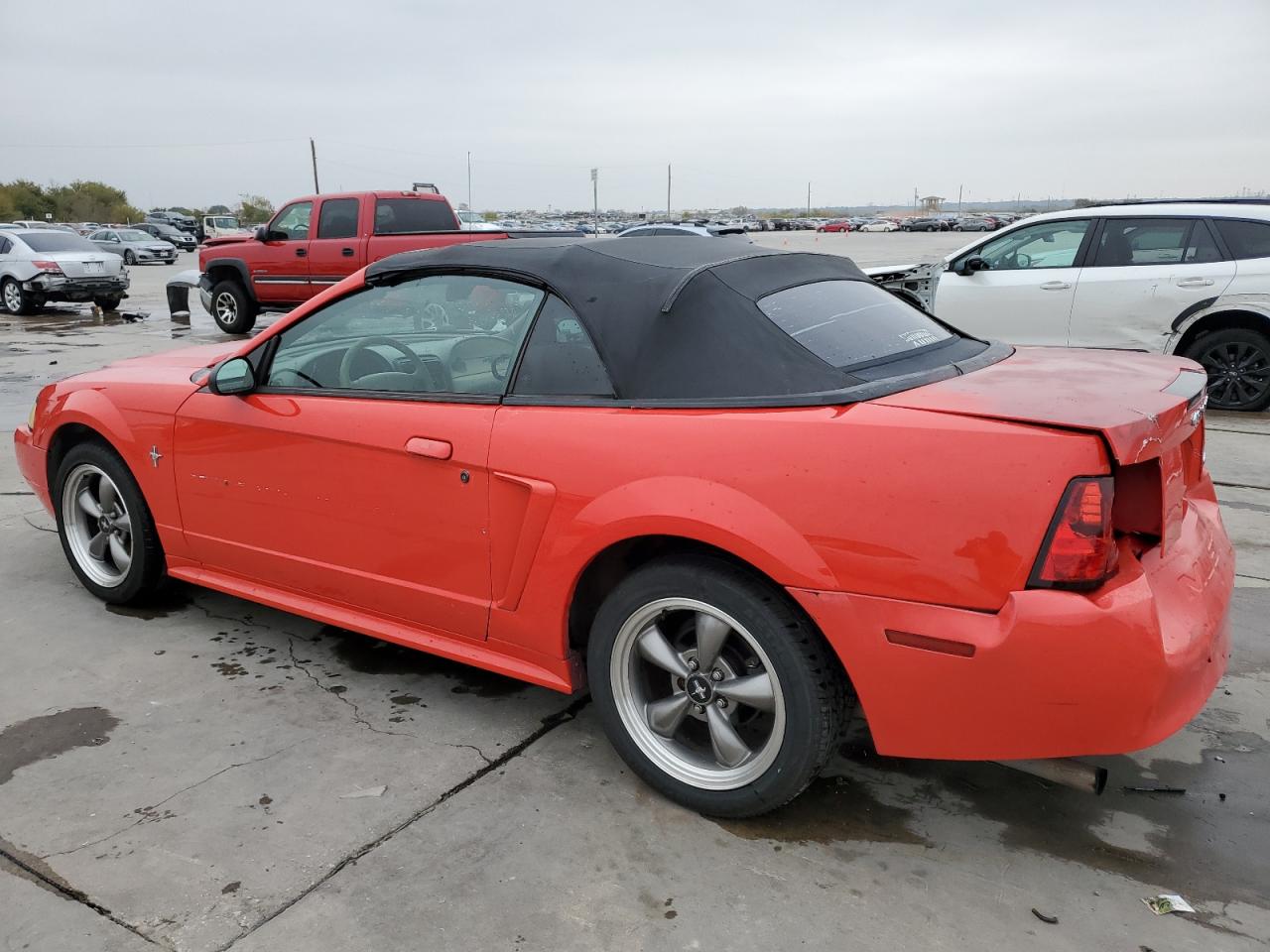 2000 Ford Mustang - Image 2