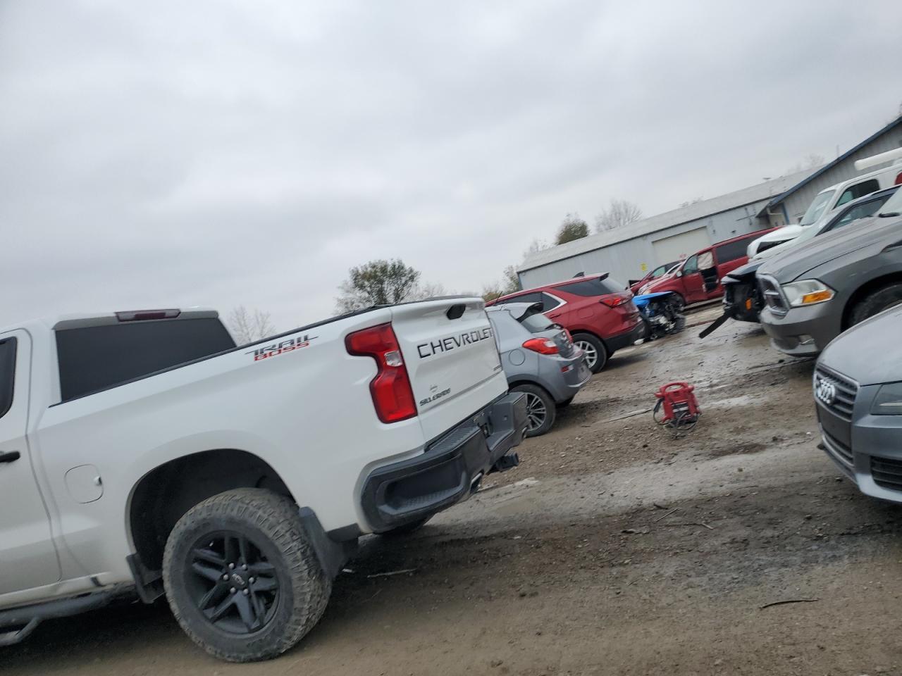 2019 Chevrolet Silverado - Image 2