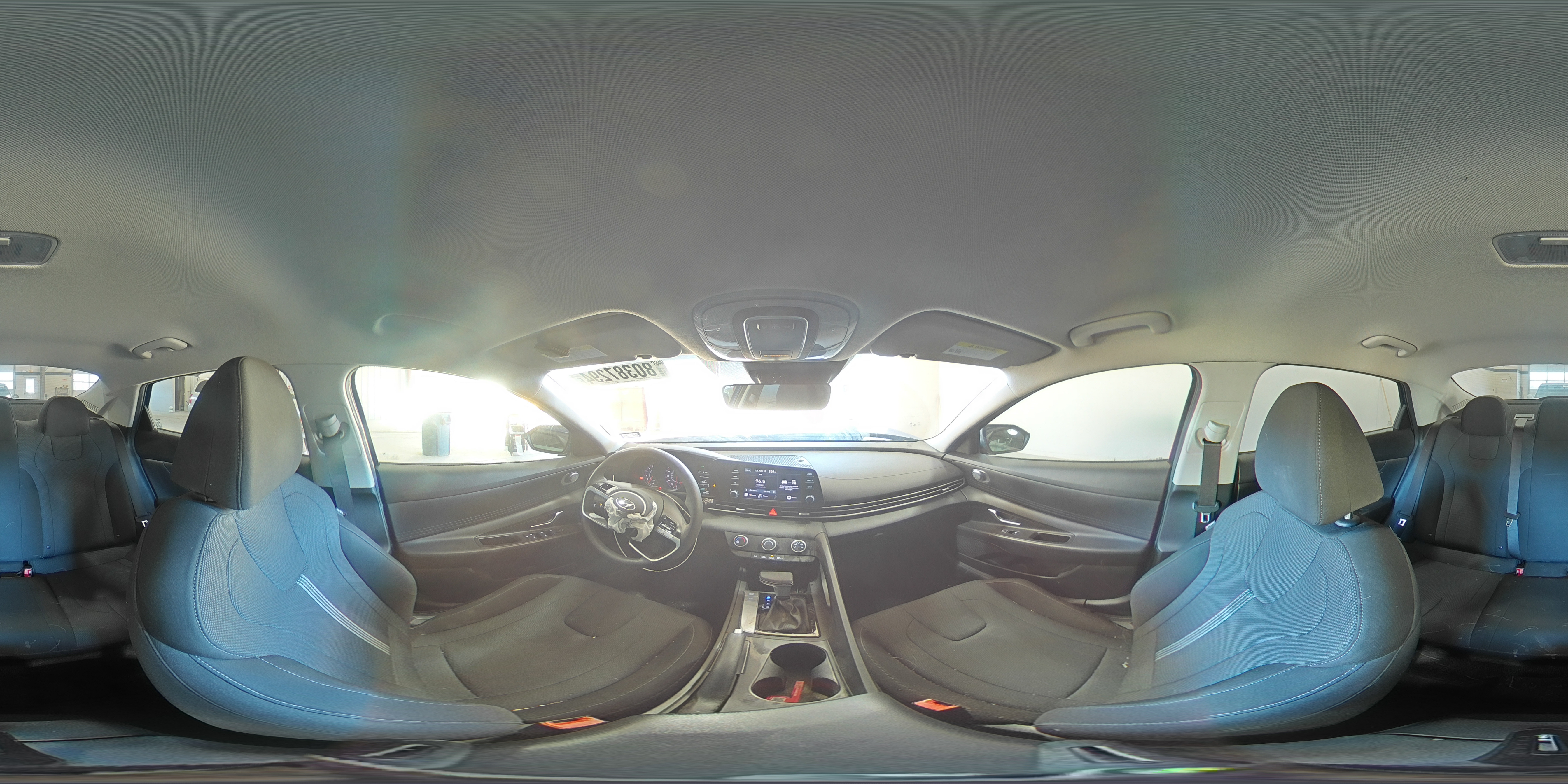 2021 Hyundai Elantra - Image 12