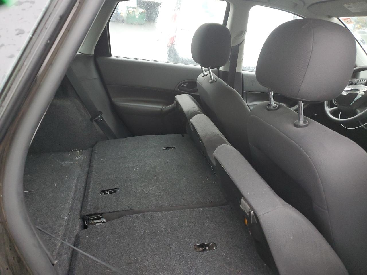2006 Ford Focus - Image 10