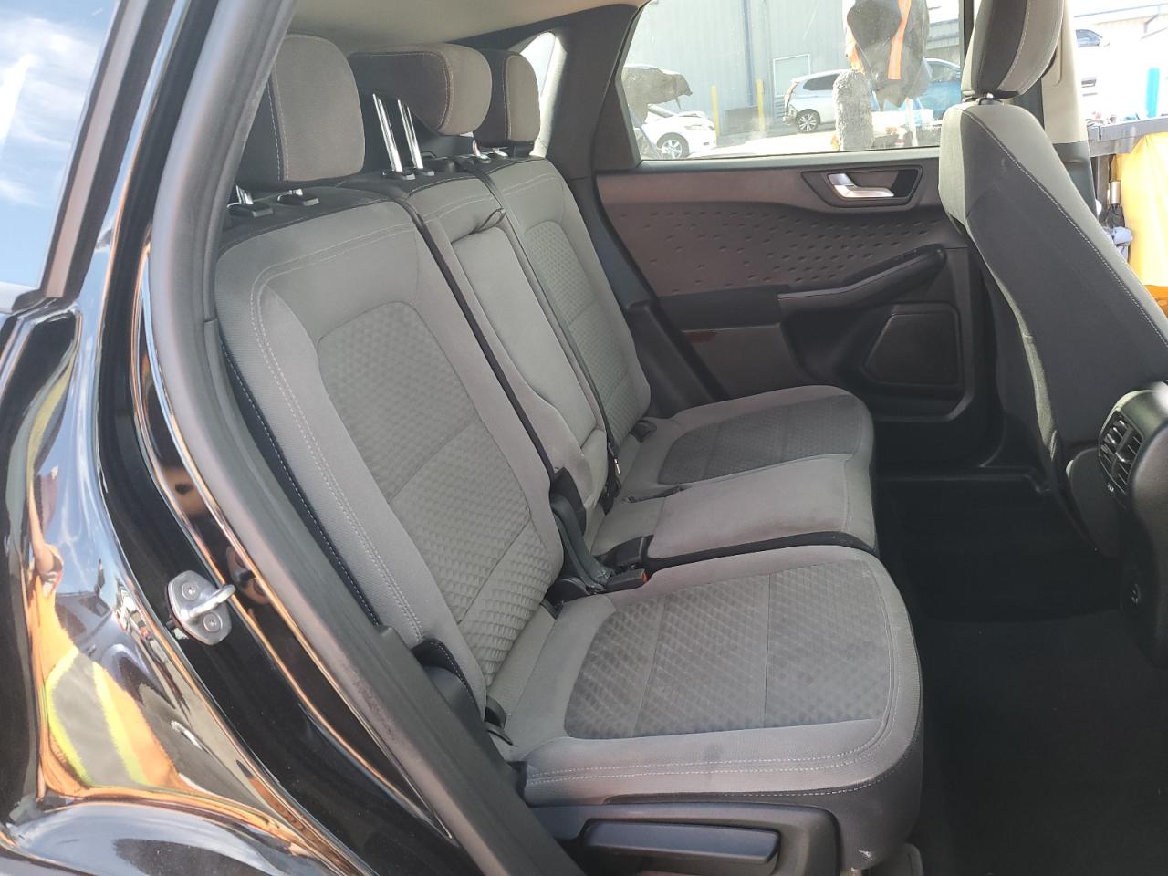 2020 Ford Escape - Image 10