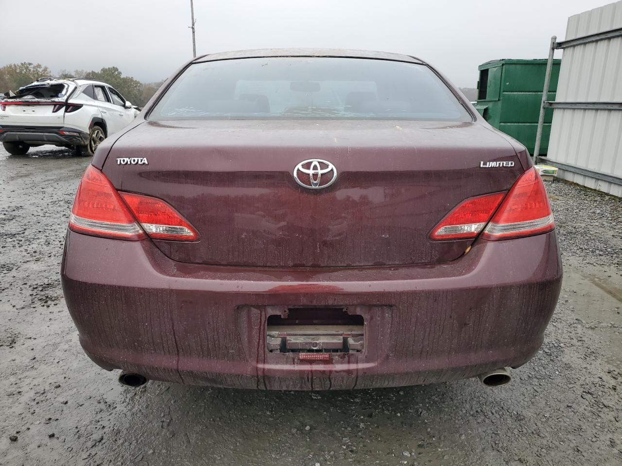 2007 Toyota Avalon - Image 6