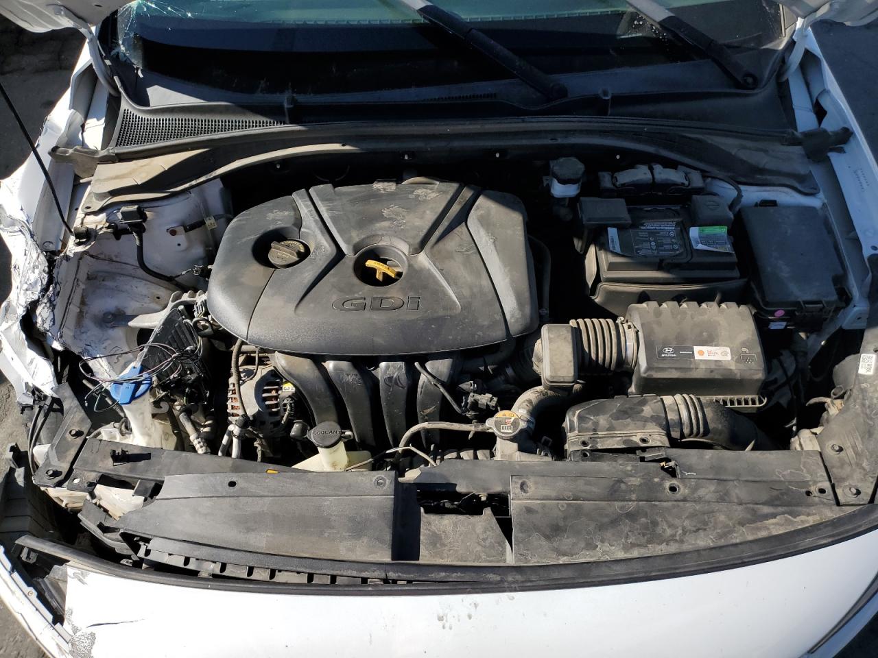 2018 Hyundai Elantra - Image 11