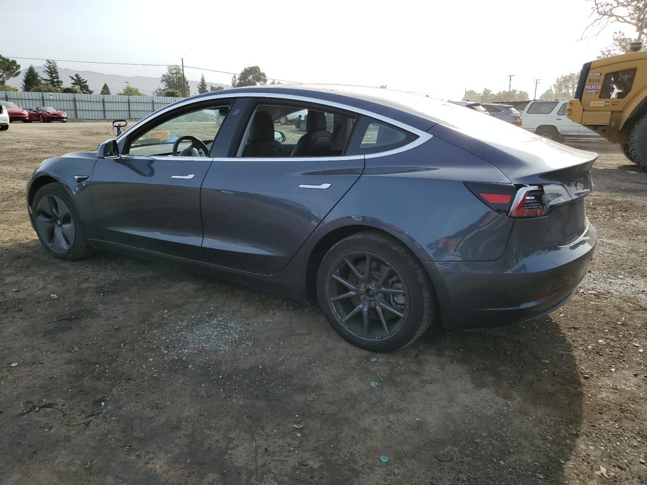 5YJ3E1EA6JF040253 2018 TESLA MODEL 3 - Image 2