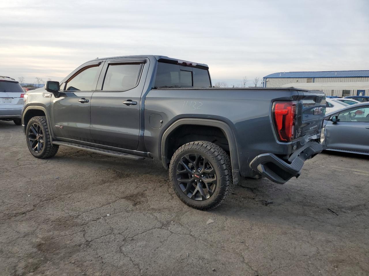 2022 GMC Sierra - Image 2