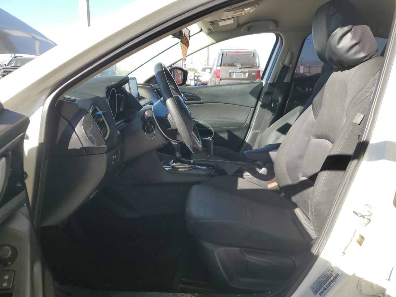 2015 Mazda 3 - Image 7