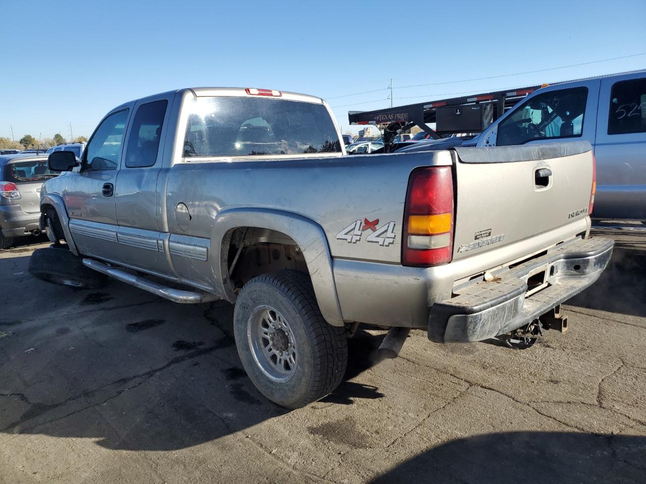 2001 Chevrolet Silverado - Image 2