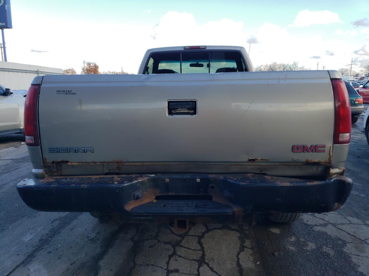 2000 GMC Sierra - Image 6