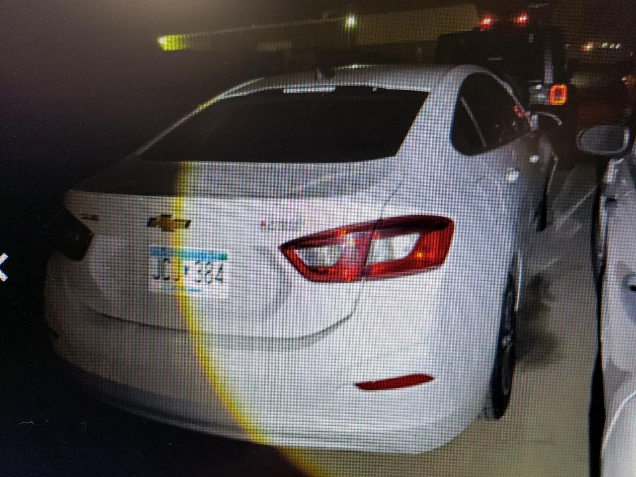 2018 Chevrolet Cruze - Image 3