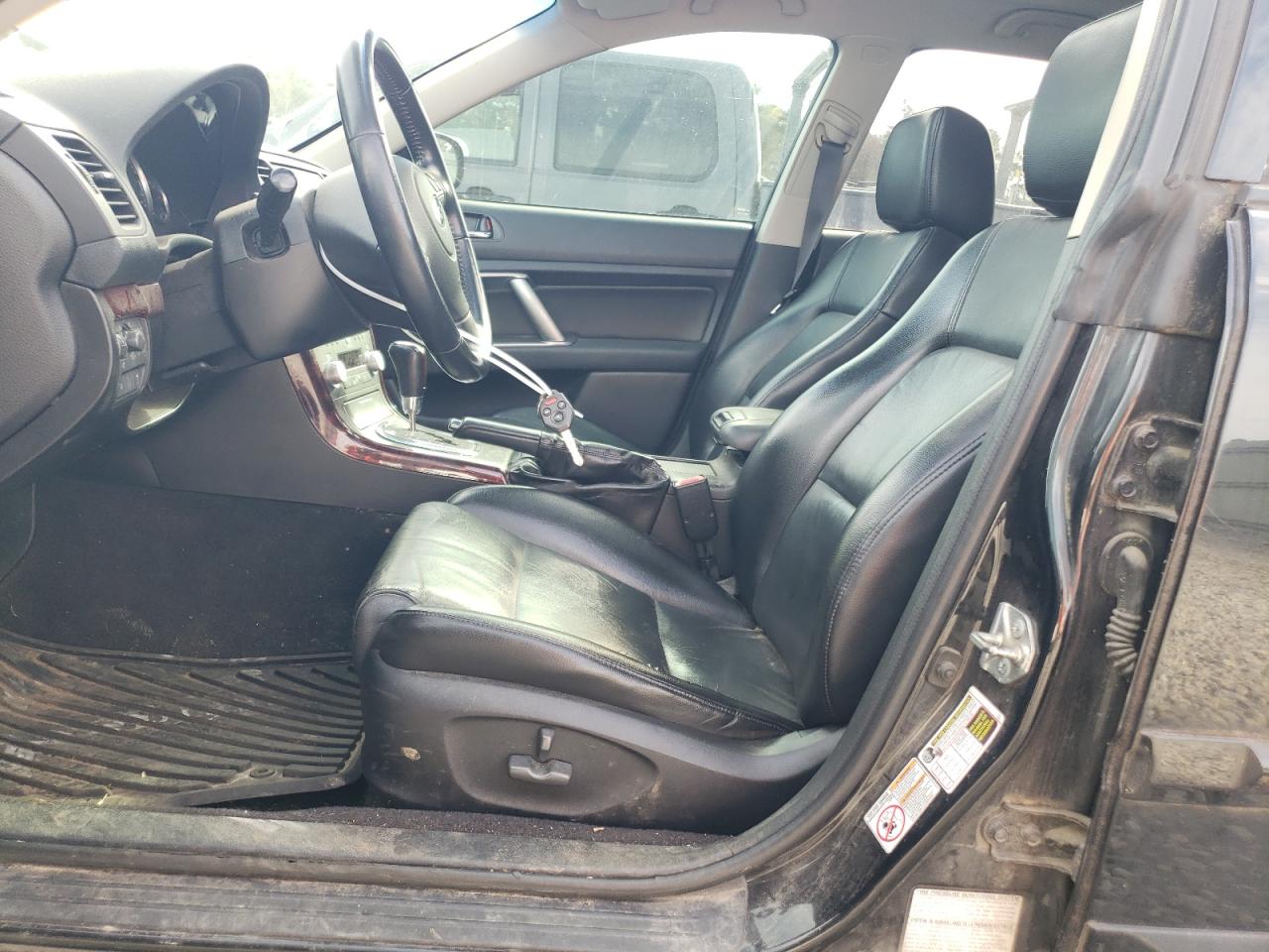 2009 Subaru Outback - Image 7
