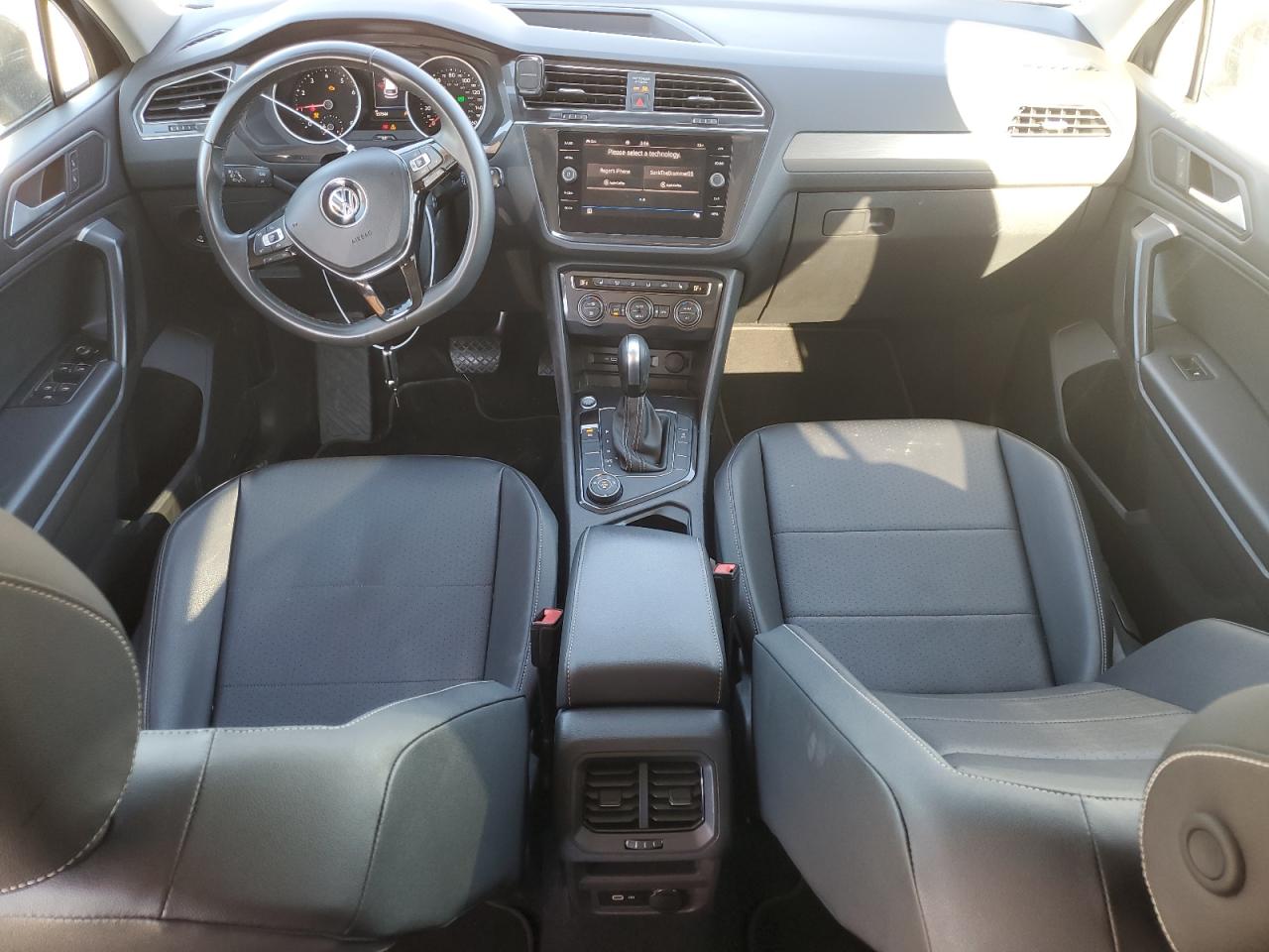 2021 Volkswagen Tiguan - Image 8