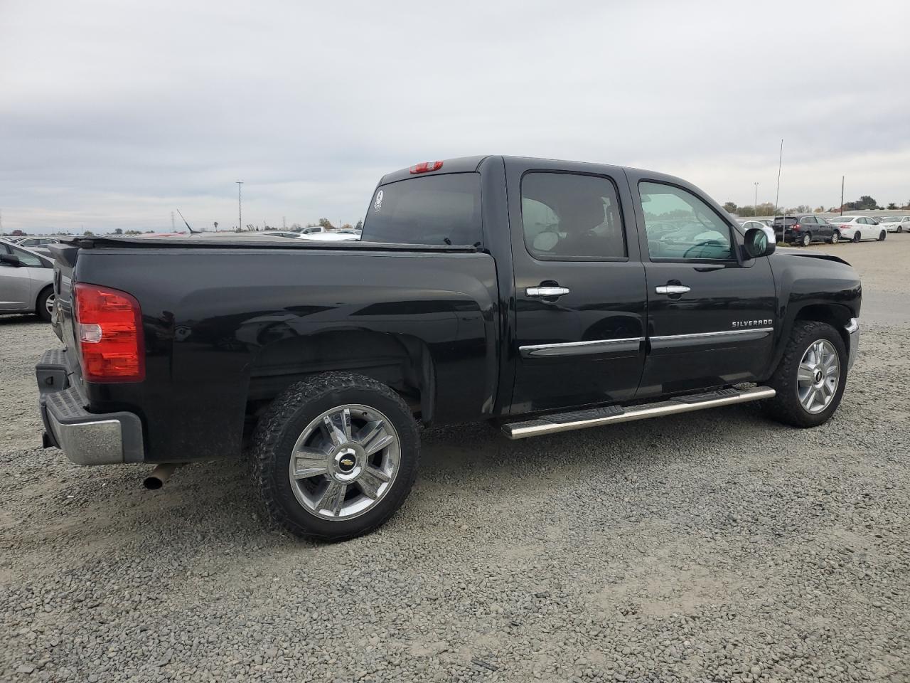 2013 Chevrolet Silverado - Image 3