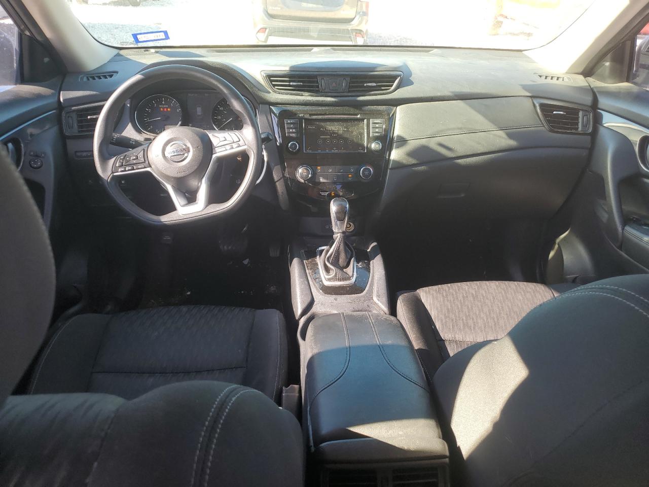 2020 Nissan Rogue - Image 8