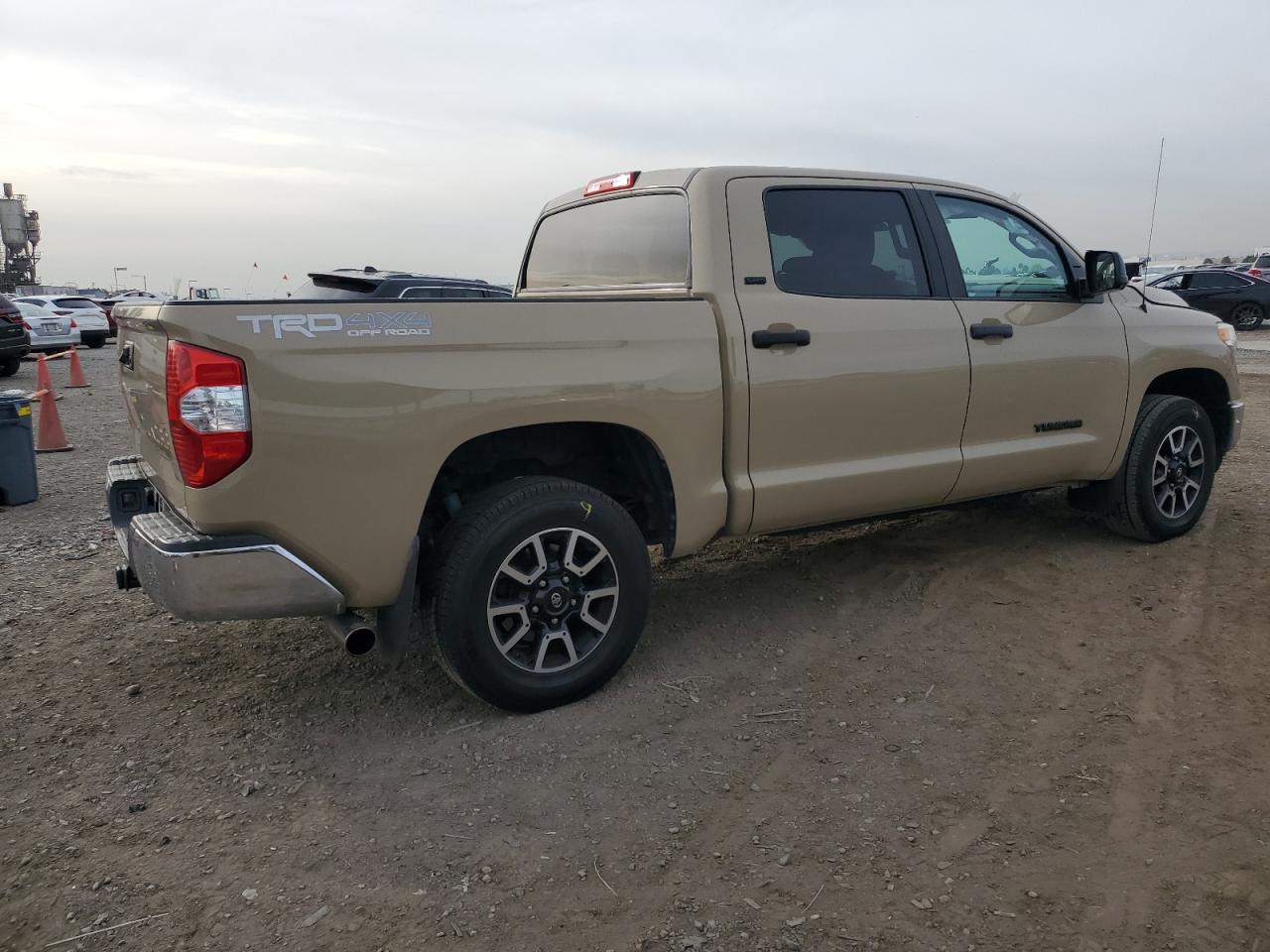 VIN 5TFDM5F17HX069502 2017 TOYOTA TUNDRA no.3