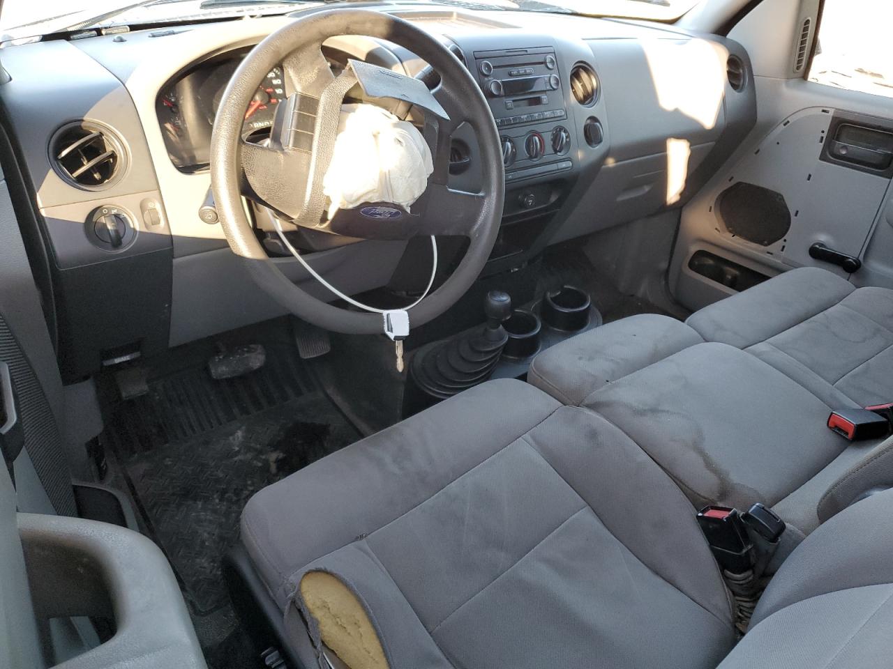 2005 Ford F-150 - Image 8