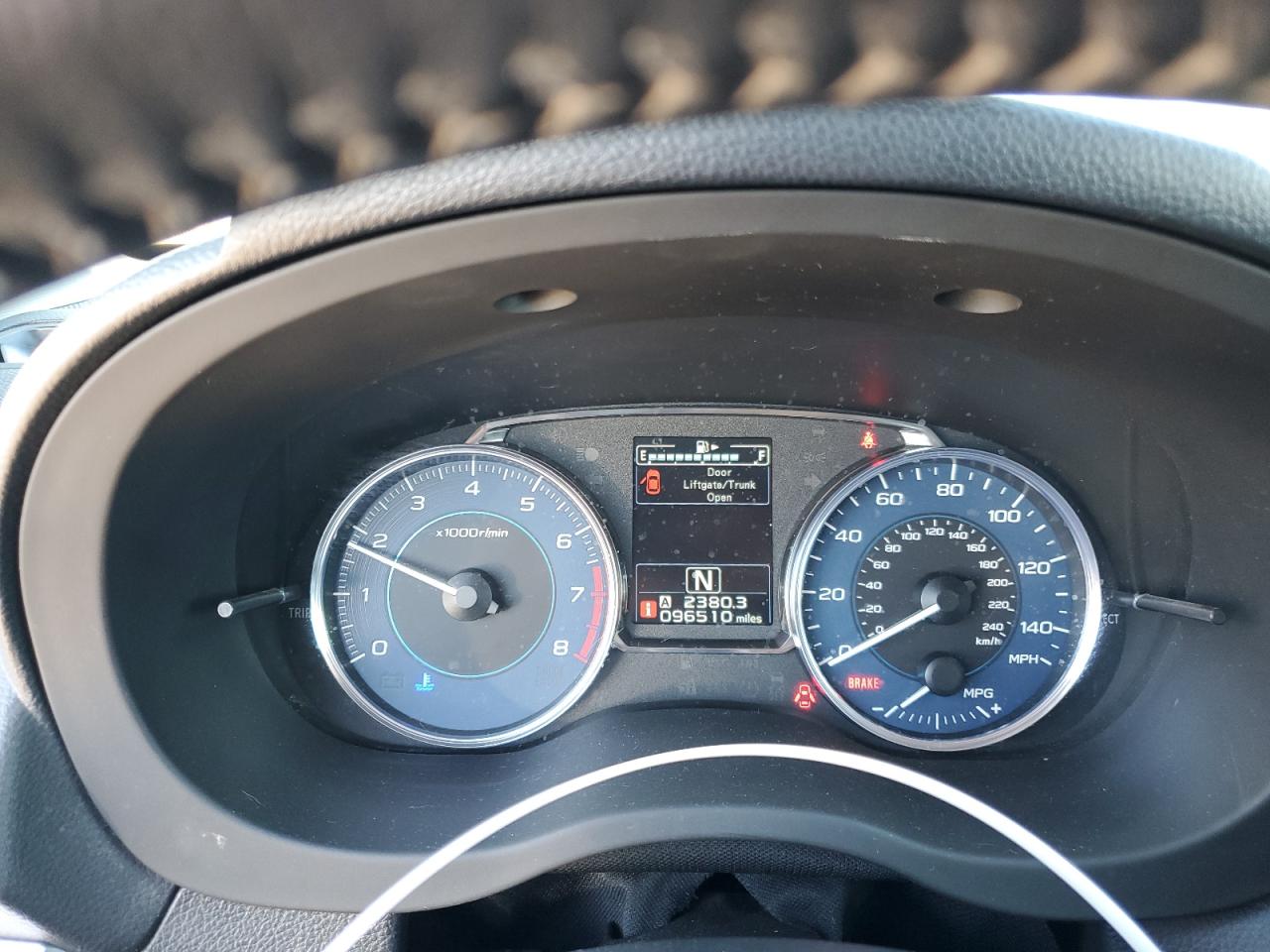 2015 Subaru XV - Image 9