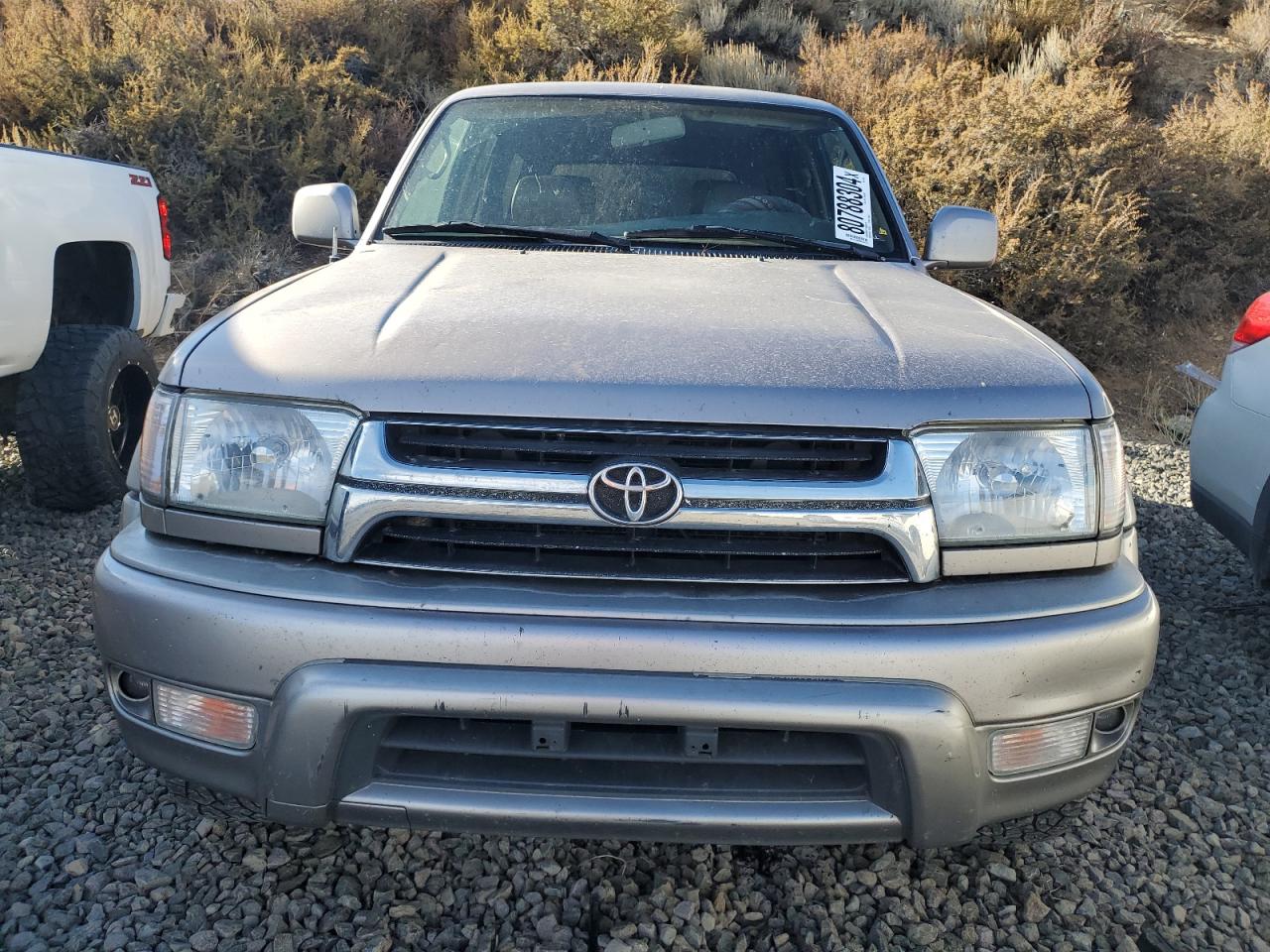 2002 Toyota 4Runner - Image 5