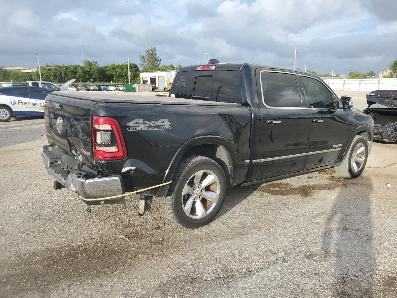 2020 RAM 1500 - Image 3