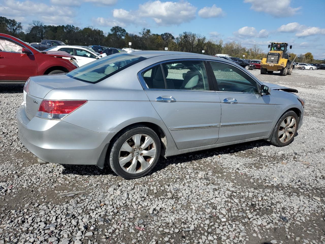 2010 Honda Accord - Image 3