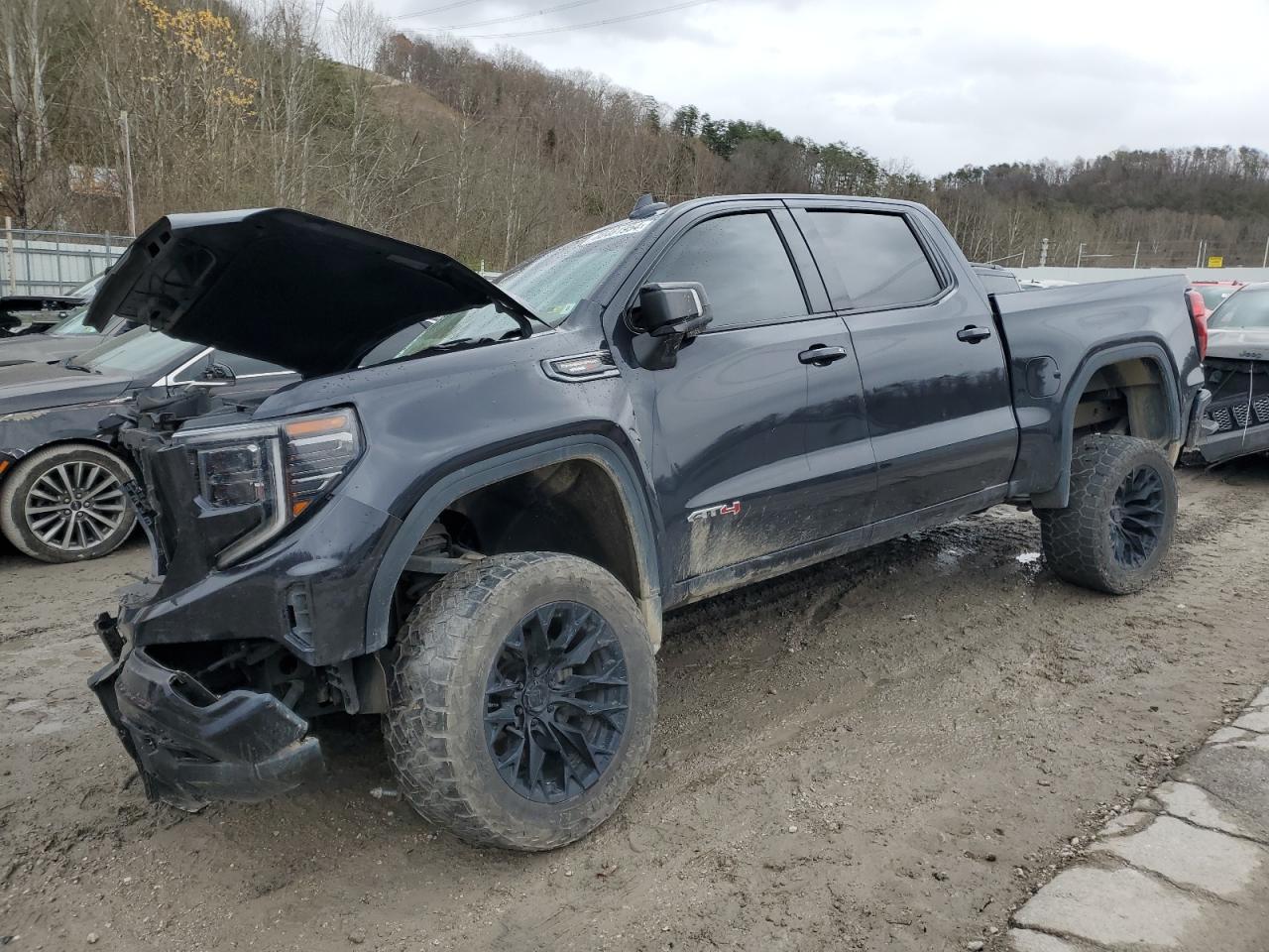 2023 GMC SIERRA