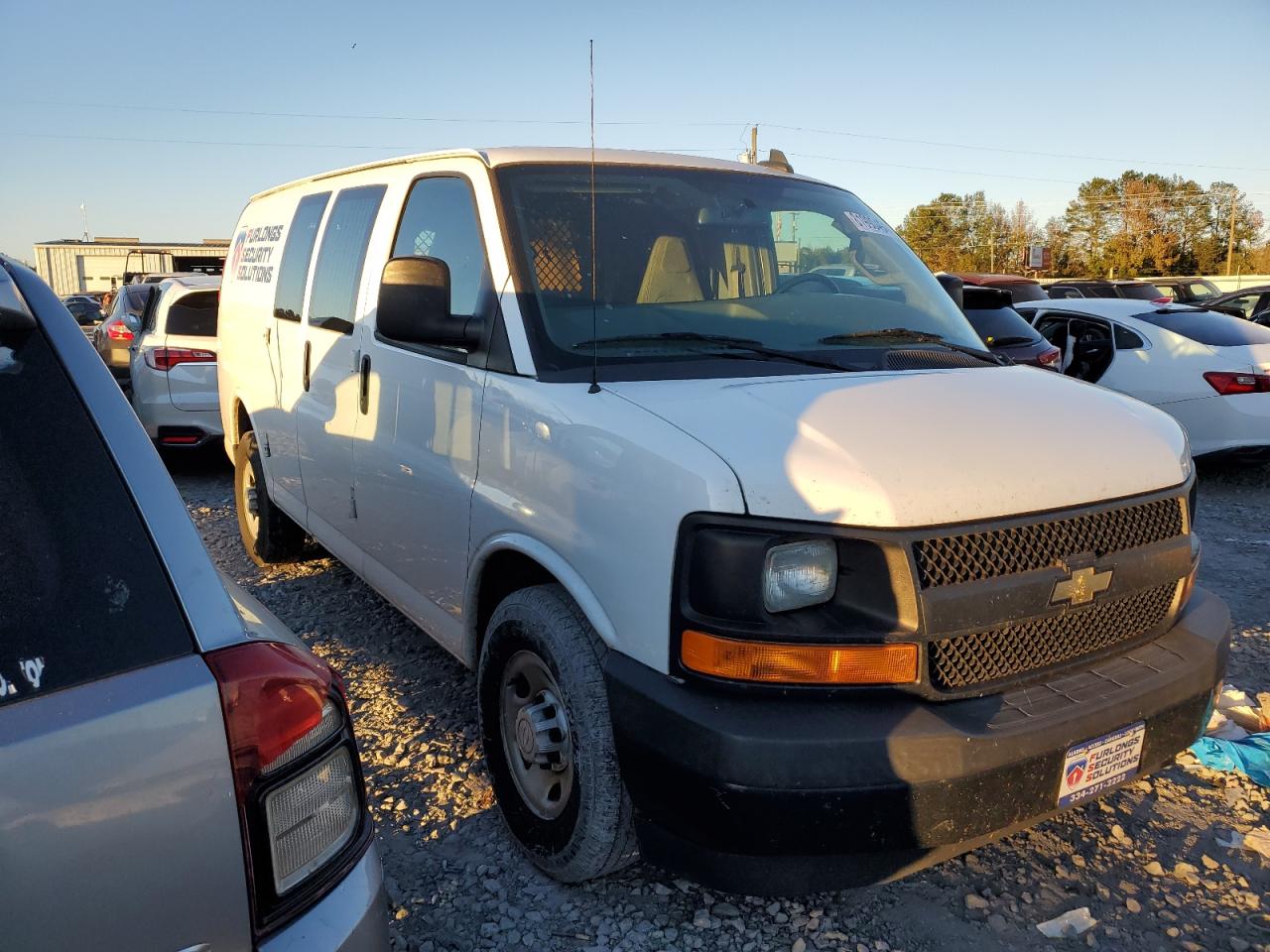 2017 Chevrolet Express - Image 4