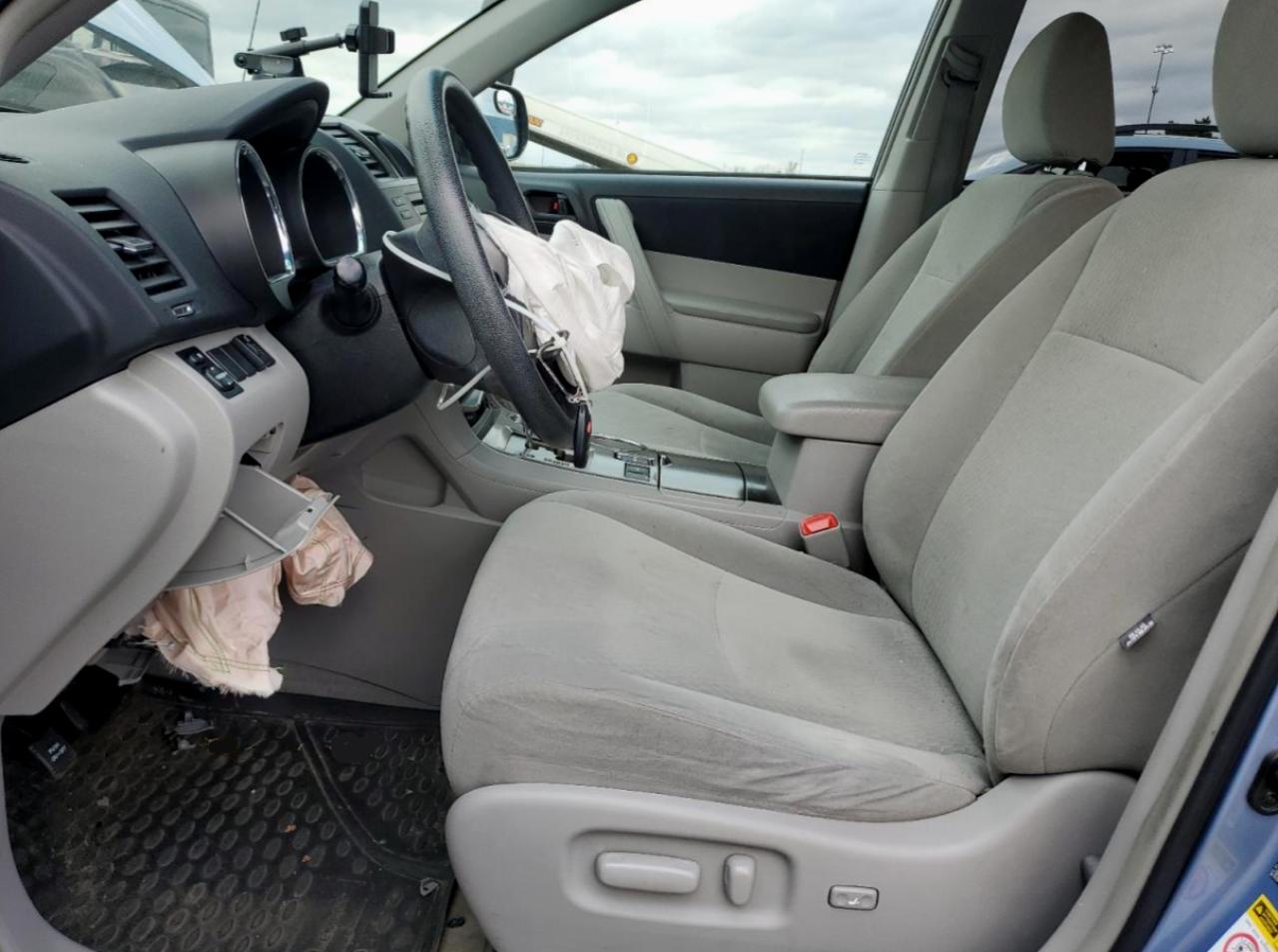 2010 Toyota Highlander - Image 7