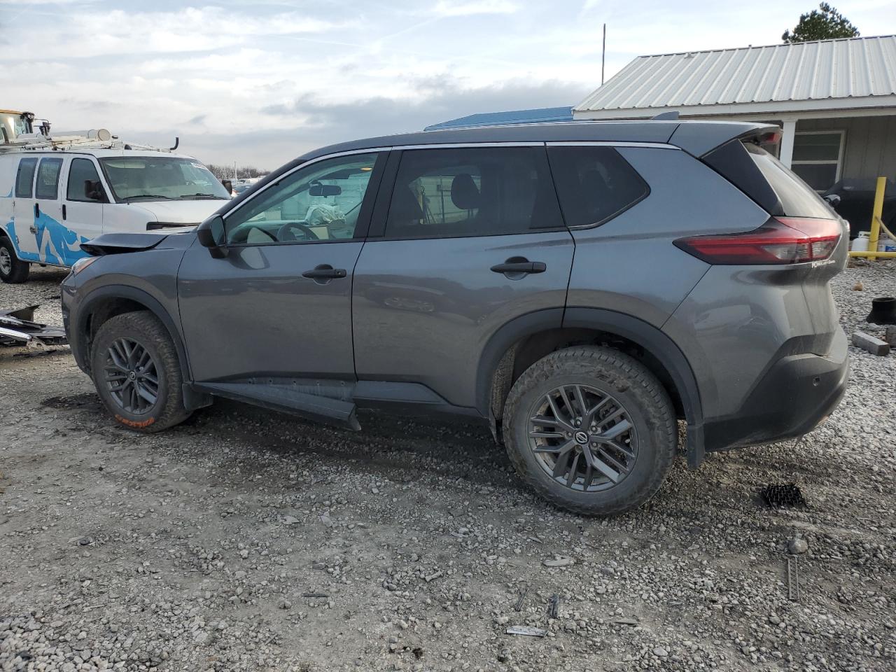 2021 Nissan Rogue - Image 2