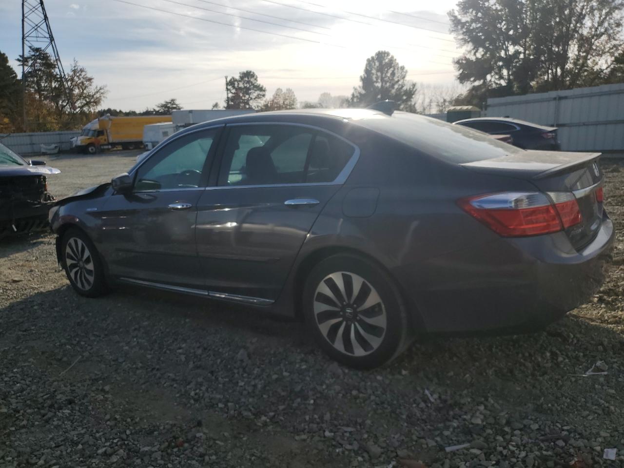 VIN 1HGCR6F71FA011457 2015 HONDA ACCORD no.2