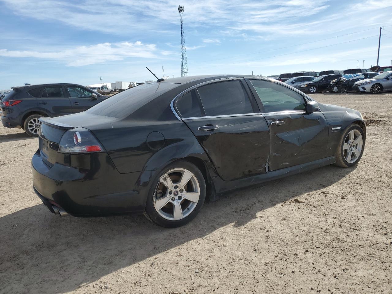 2009 Pontiac G8 - Image 3