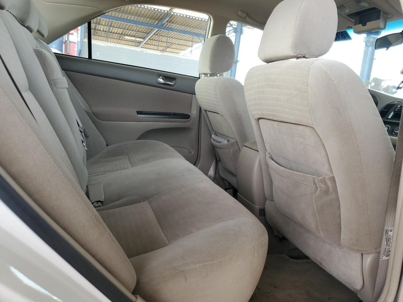 2006 Toyota Camry - Image 10