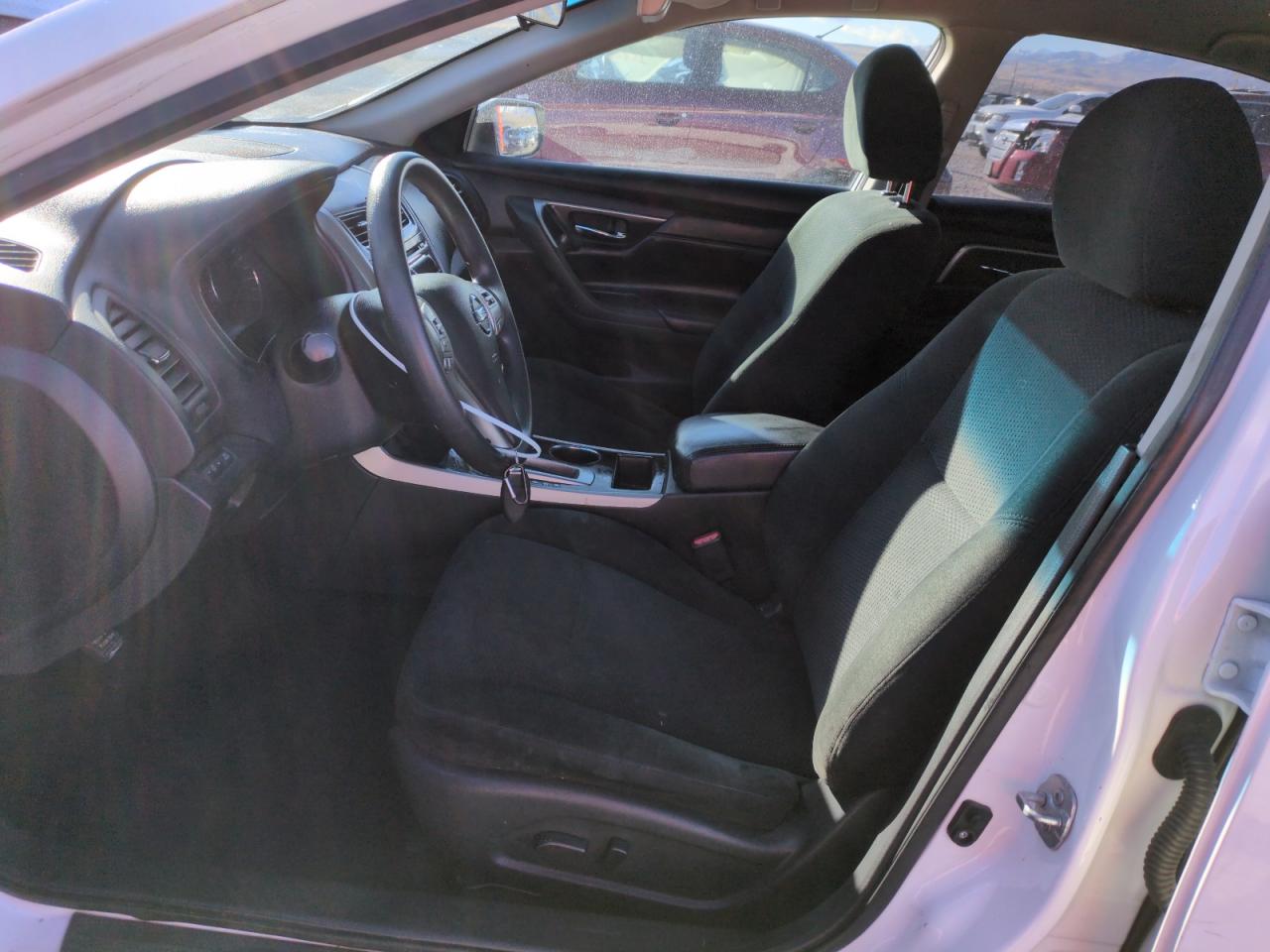 2015 Nissan Altima - Image 7