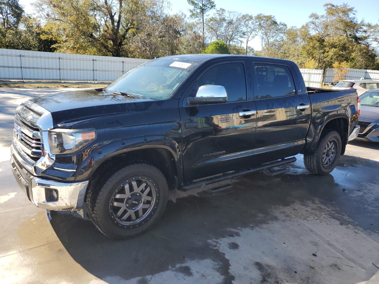 VIN 5TFDW5F16HX662875 2017 TOYOTA TUNDRA no.1