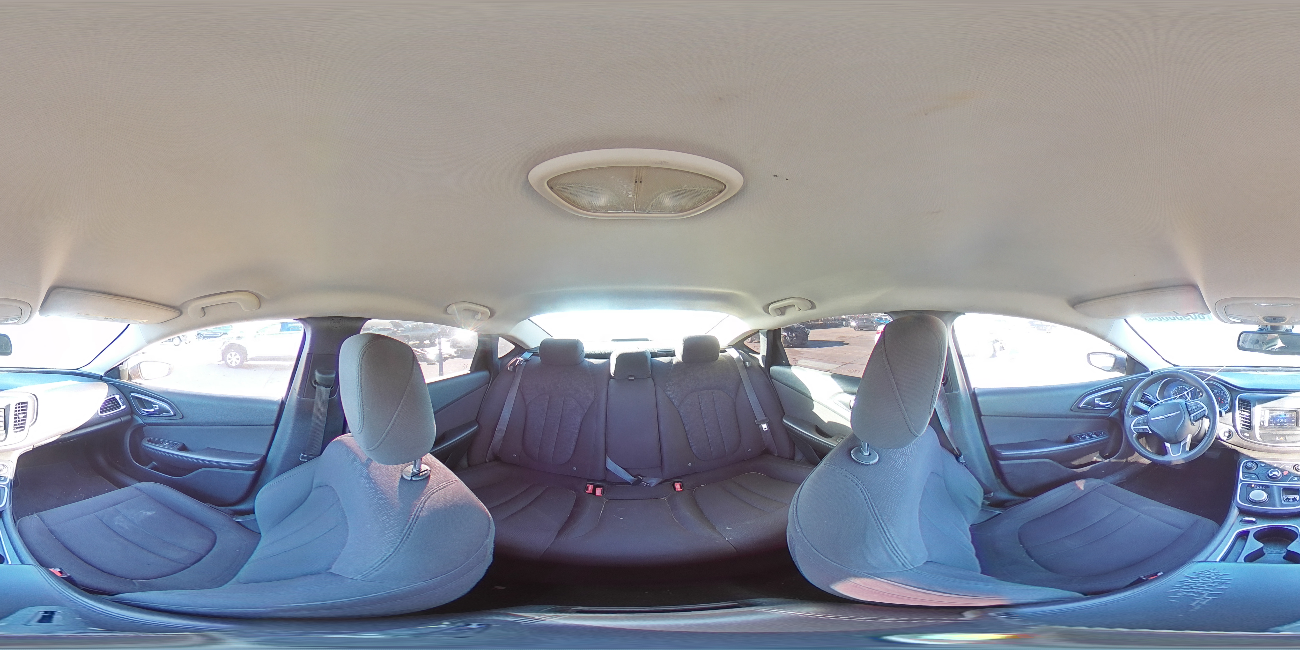 2015 Chrysler 200 - Image 13