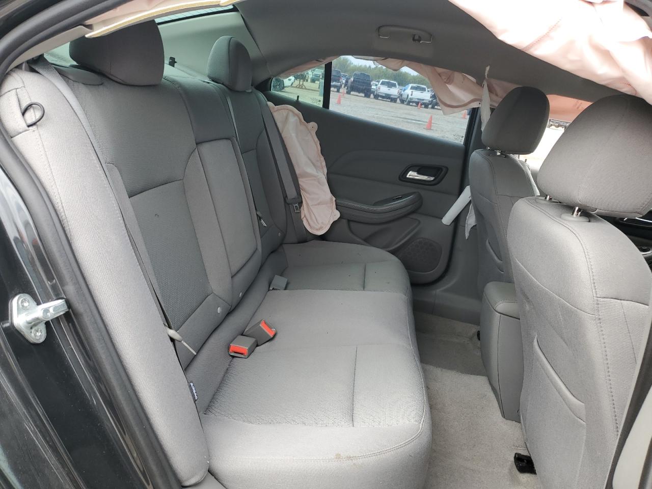 2014 Chevrolet Malibu - Image 10