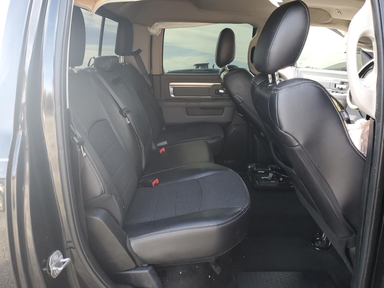 2017 RAM 1500 - Image 10