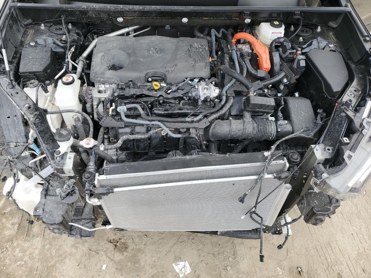 2023 Toyota RAV 4 - Image 12