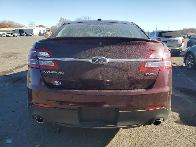  FORD TAURUS 2018 Maroon