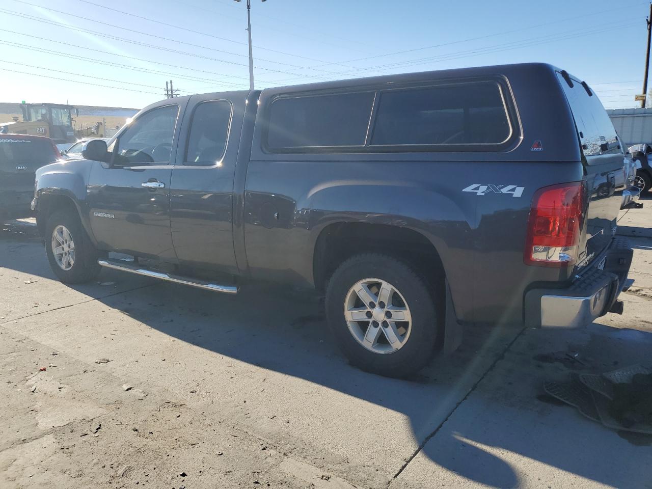 2010 GMC Sierra - Image 2