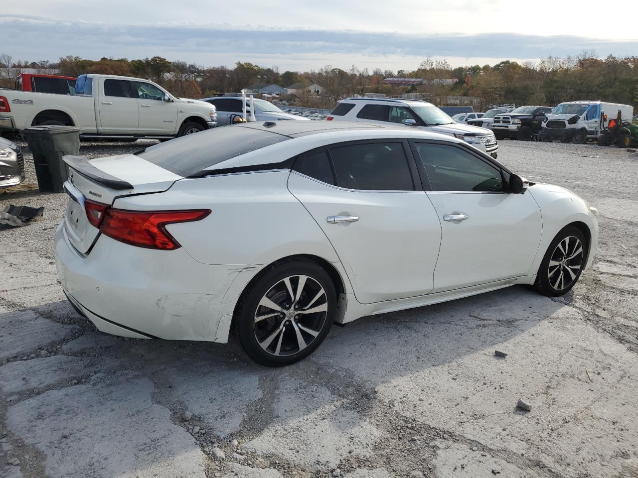 2018 Nissan Maxima - Image 3